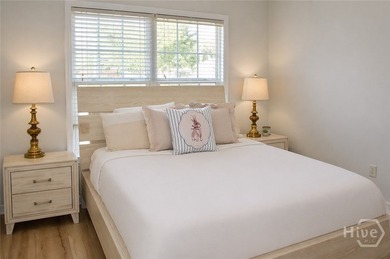 Welcome to 140 Colonial Drive! This beautifully maintained 4 - photo 20