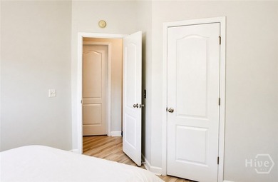 Welcome to 140 Colonial Drive! This beautifully maintained 4 - photo 22