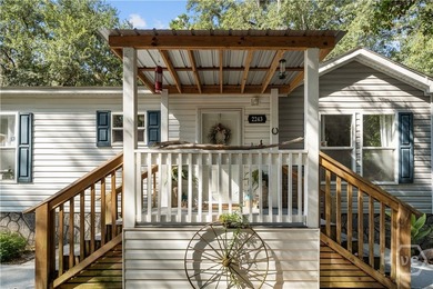 Welcome to 2243 Limerick Road in Midway, where modern updates - photo 2
