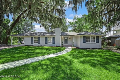 Lake Home Sale Pending in Orange Park, Florida