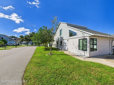 Indian River Townhome/Townhouse For Sale in Merritt Island Florida