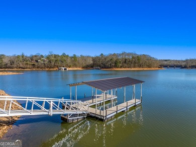 Modern farmhouse luxury on Lake Hartwell! This custom-built - photo 21