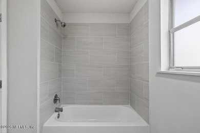 Charming 2-bedroom, 1-bath home in the heart of Jacksonville - photo 34