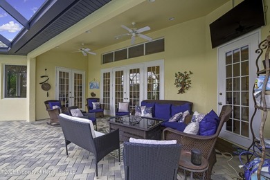 Welcome to this exceptional waterfront retreat, lovingly - photo 9