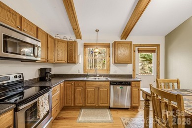 Meticulously maintained and full of charm, this 2 bed, 2 bath - photo 11