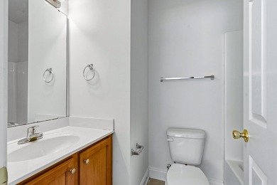 Welcome to this beautiful 3-bedroom, 2-bath first floor condo in - photo 15