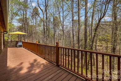 Meticulously maintained and full of charm, this 2 bed, 2 bath - photo 23