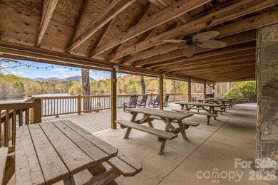 Meticulously maintained and full of charm, this 2 bed, 2 bath - photo 36