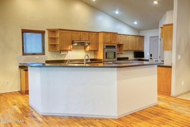 **NEW ROOF** Space, Privacy & Versatility are key in this - photo 9