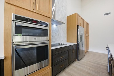 Beautifully redone 3-bedroom, 2-bath home on a desirable corner - photo 12