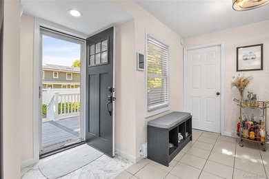 Welcome to 259 Woodlawn Avenue in the heart of St. James. This - photo 16