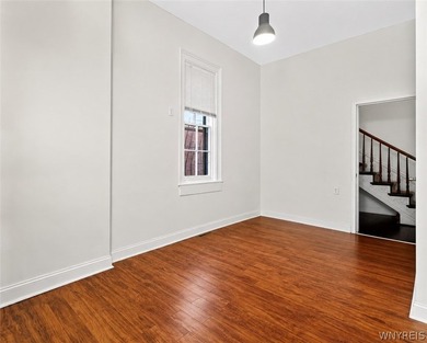 Welcome to 16 Allen St, where 19th-century architecture meets - photo 20