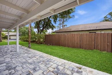 Beautifully redone 3-bedroom, 2-bath home on a desirable corner - photo 24
