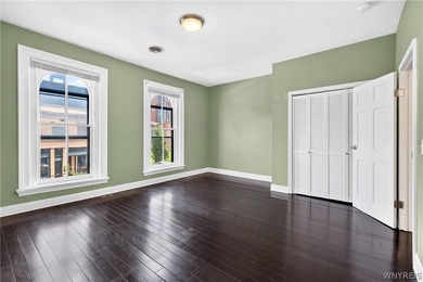 Welcome to 16 Allen St, where 19th-century architecture meets - photo 27