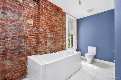 Welcome to 16 Allen St, where 19th-century architecture meets - photo 33