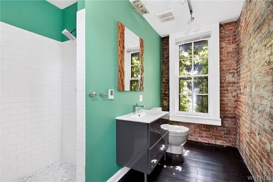 Welcome to 16 Allen St, where 19th-century architecture meets - photo 36