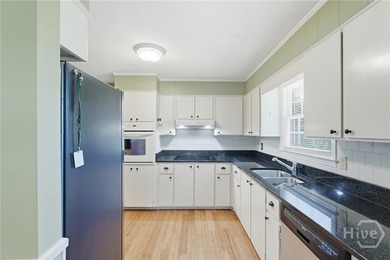 Nice 3 bedroom 2 bath ranch house located at the south end of - photo 8