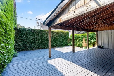 Welcome to 16 Allen St, where 19th-century architecture meets - photo 39