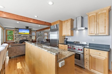 This is a rare opportunity for you to own a stunning, renovated - photo 12