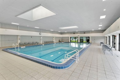 Beautifully updated condo in desirable Huntington Lakes - photo 25