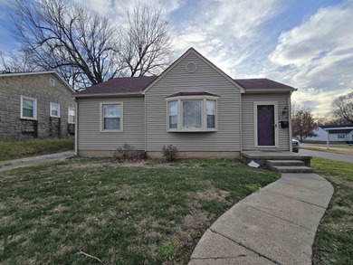 Ohio River Home Sale Pending in Henderson Kentucky