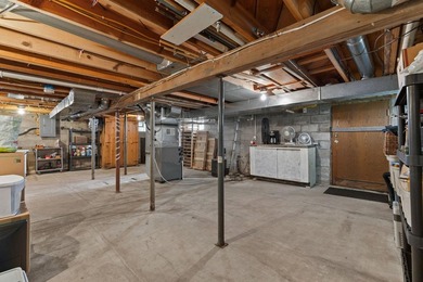 This is a rare opportunity for you to own a stunning, renovated - photo 32