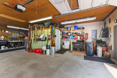 This is a rare opportunity for you to own a stunning, renovated - photo 50