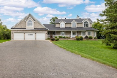 Lake Home For Sale in Greely - Metcalfe - Osgoode - Vernon And Area,