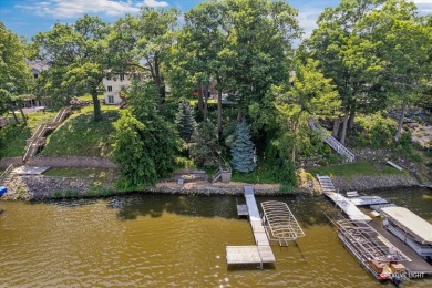 Lake Home For Sale in Lake Holiday, Illinois