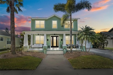 Lake Home Sale Pending in New Port Richey, Florida