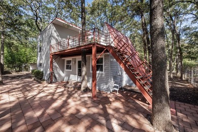 Well maintained A-Frame lake home nestled behind privacy 6' - photo 22
