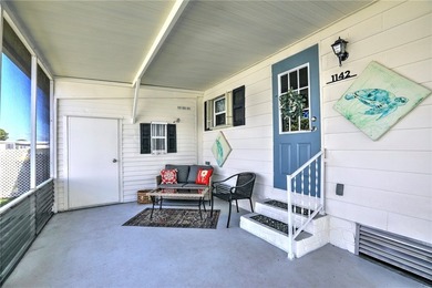 Direct golf course frontage with sweeping views from patio - photo 22