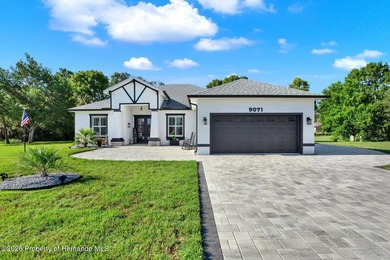 North Glen Lake Home For Sale in Weeki Wachee Florida