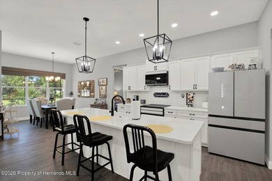 Experience luxury living in the gated GlenLakes Golf & Country - photo 3