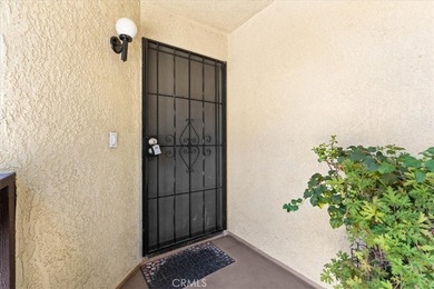 Welcome to Bayhill Ct! Welcome to this beautifully maintained - photo 3
