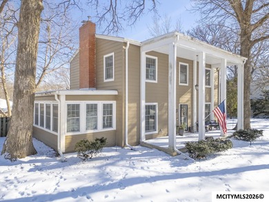 Clear Lake Home For Sale in Clear Lake Iowa