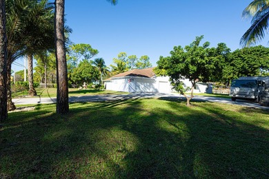 Discover your own private mini equestrian retreat on a spacious - photo 10