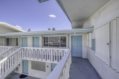 Fabulous condo located close to the pool, features new bathroom - photo 13