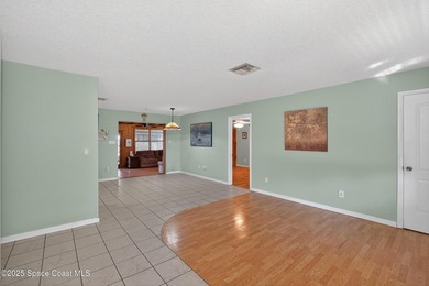 **THE ONE YOU'VE BEEN LOOKING FOR!!** Lovely and Spacious, 4 - photo 8