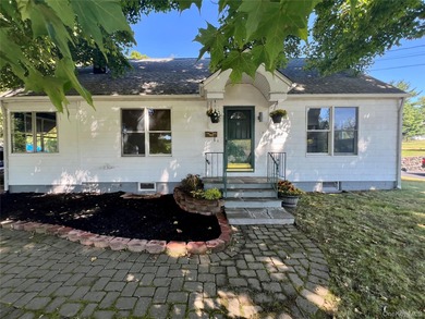 Glenmere Lake Home Sale Pending in Florida New York