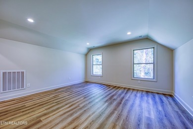 AMAZING OPPORTUNITY! BEST VALUE IN TELLICO VILLAGE! Private - photo 26
