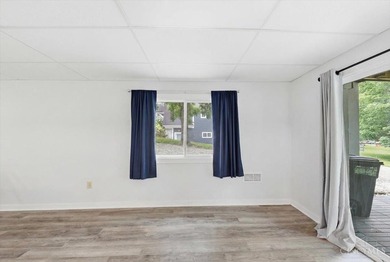 Welcome to 1203 Harz Cove at Lake Lorelei! This fully renovated - photo 41