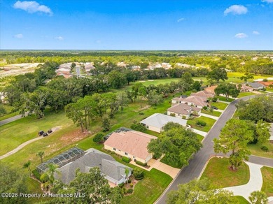 Located in Glen Lakes, this beautiful 1994 Arthur Rutenberg - photo 4