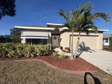 Little Lake Jackson Home For Sale in Sebring Florida