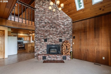 This is your change to own this immaculately maintained large - photo 7