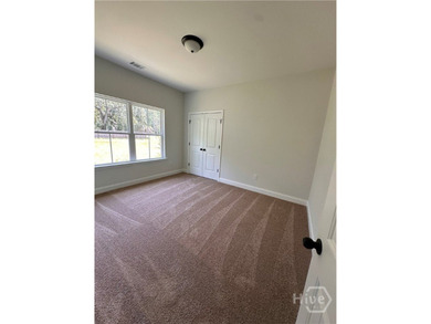 Brand-new 3-bedroom, 2-bath home offering 1,525 heated sqft in - photo 5