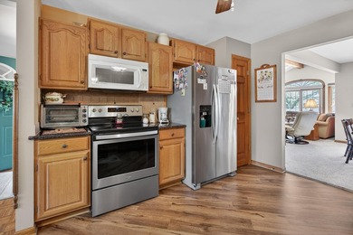Lovingly owned and meticulously maintained by the original owner - photo 5