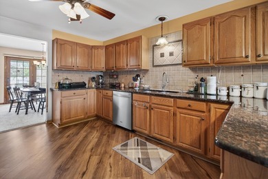 Lovingly owned and meticulously maintained by the original owner - photo 6