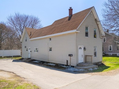 Great investment opportunity with occupancy potential--let one - photo 1