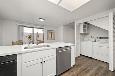 This beautiful townhome in The Villas of Almaden, is in one of - photo 14